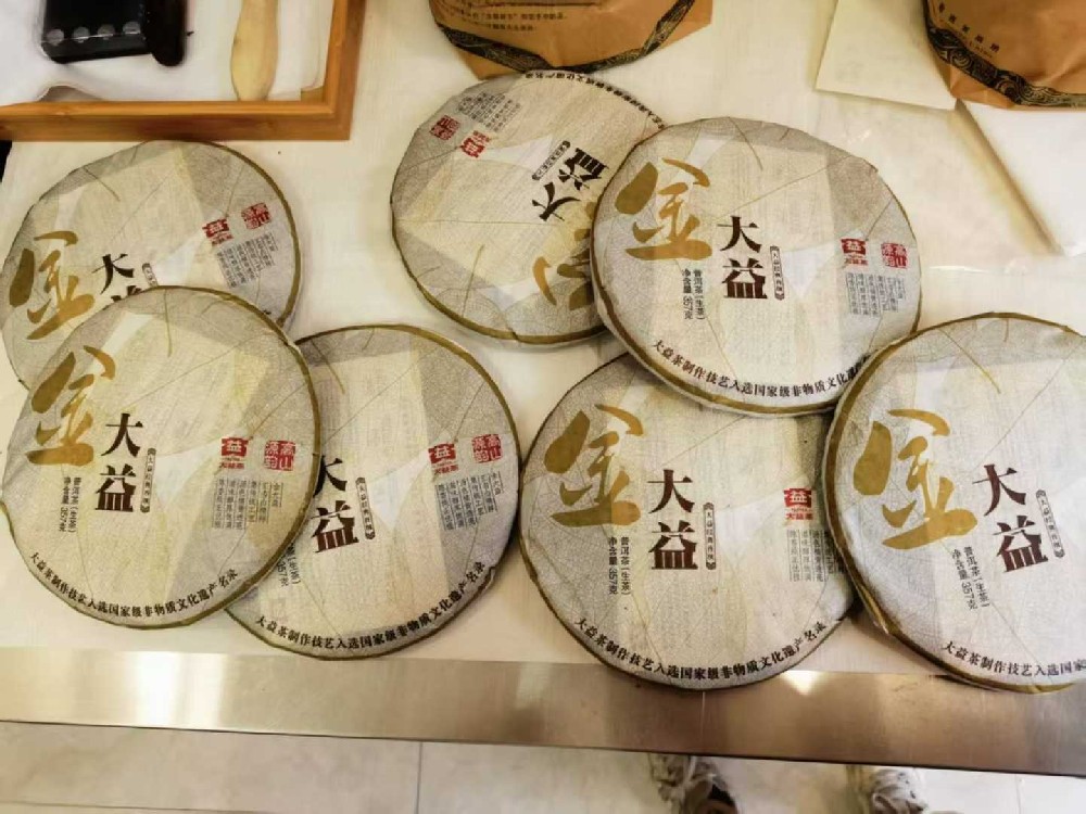 岳阳老茶客亲测：回收普洱茶哪个平台好？我的实战经验分享